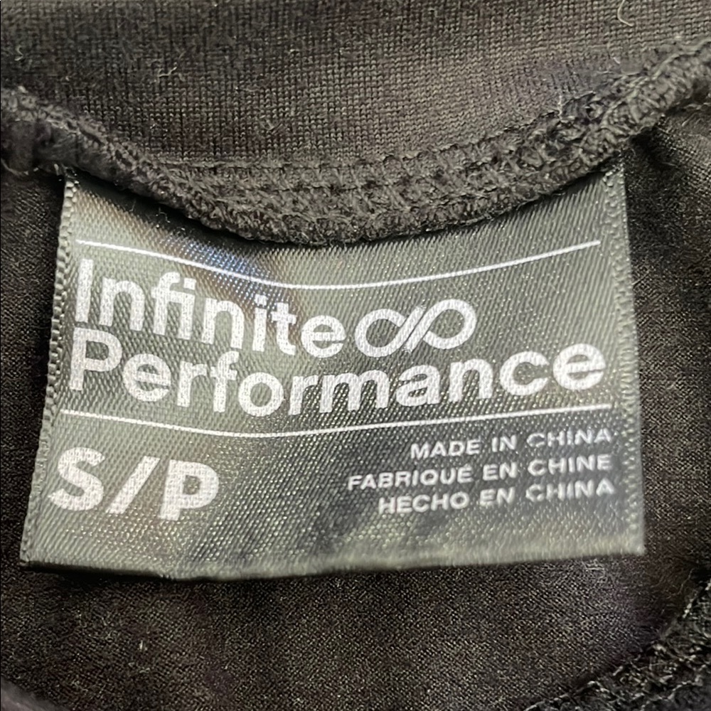 Infinite Performance Black Workout Cutout Crop Top - Picture 5 of 5